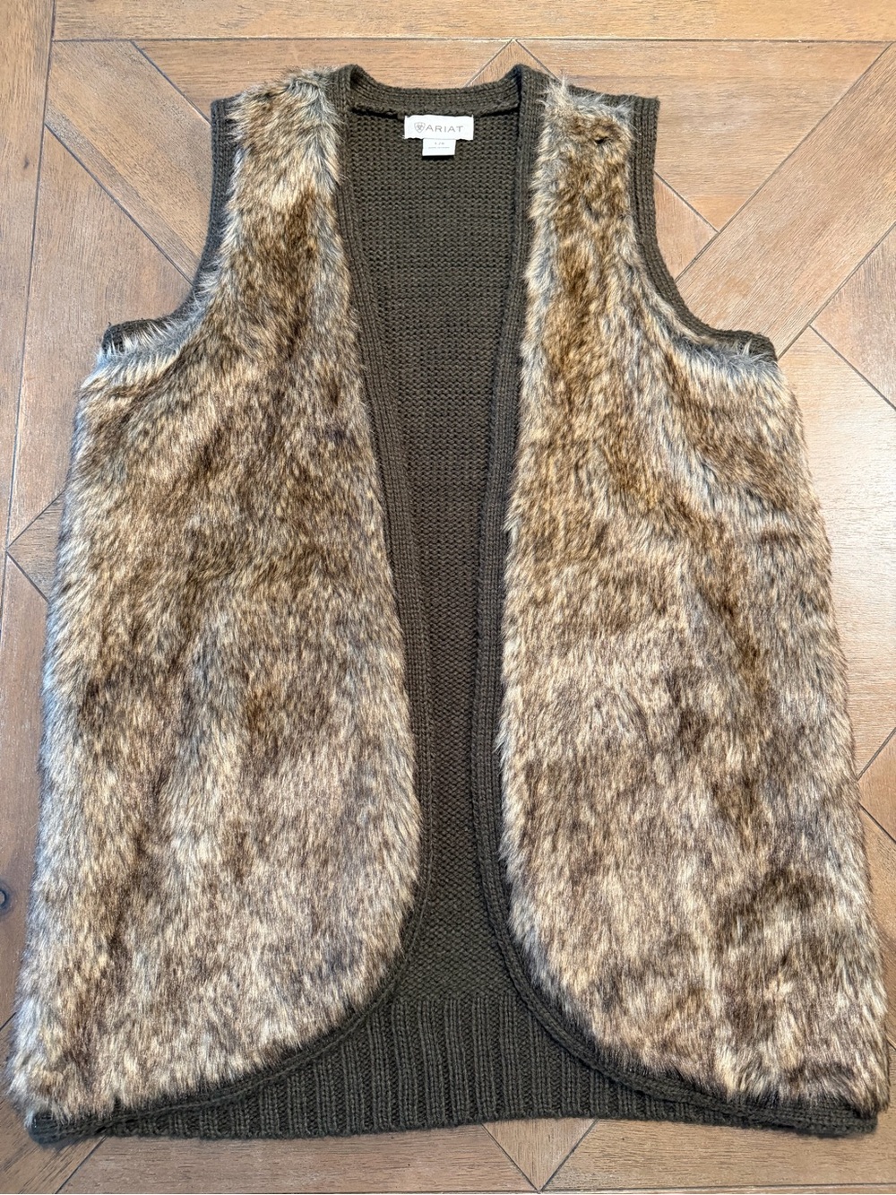 Ariat Adult Womens Faux Fur Vest Western Cowgirl Festival Rodeo Open Front Large